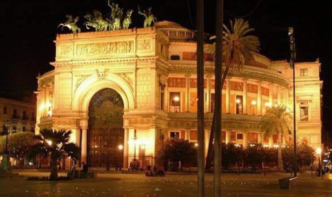 Paleemo Centro Zoe Blu Bed & Breakfast Palermo Dış mekan fotoğraf